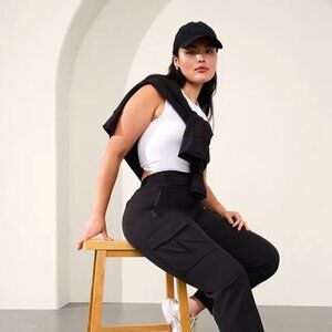 Black Size 4 ATHLETA Endless High Rise Cargo Pant